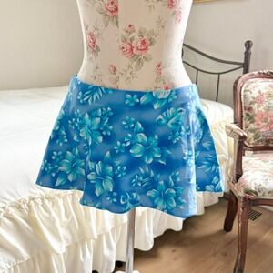 blue floral mini swim skirt  Y2K blue floral mini skirt size 10